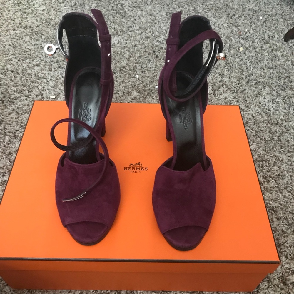Stunning Hermès Heels Purple Suede